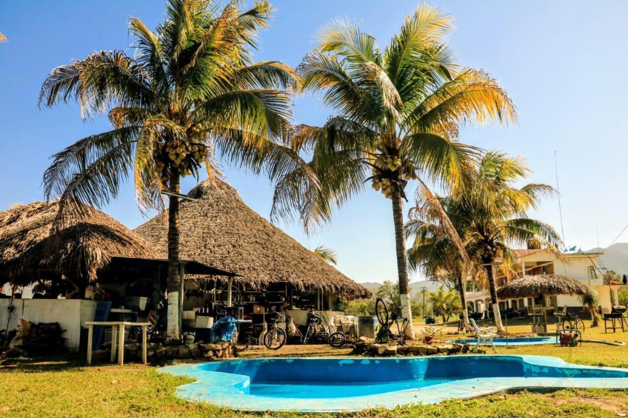 Hotel Y Restaurante El Texano Tamasopo Exterior photo